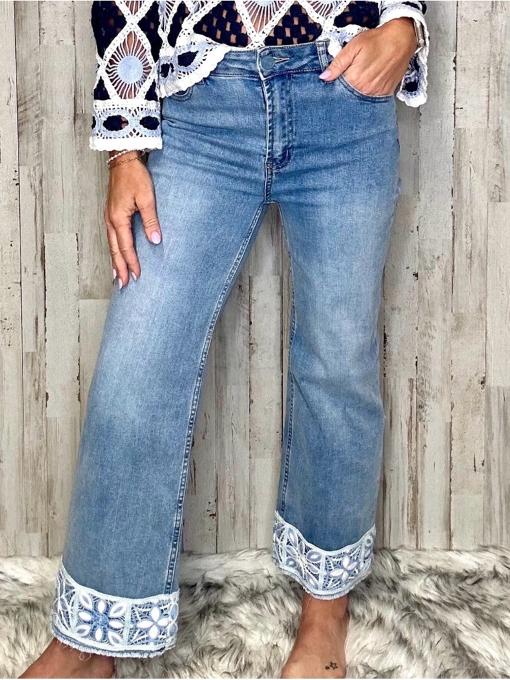 CAROLINA CROCHET
CUFF JEAN- NWT